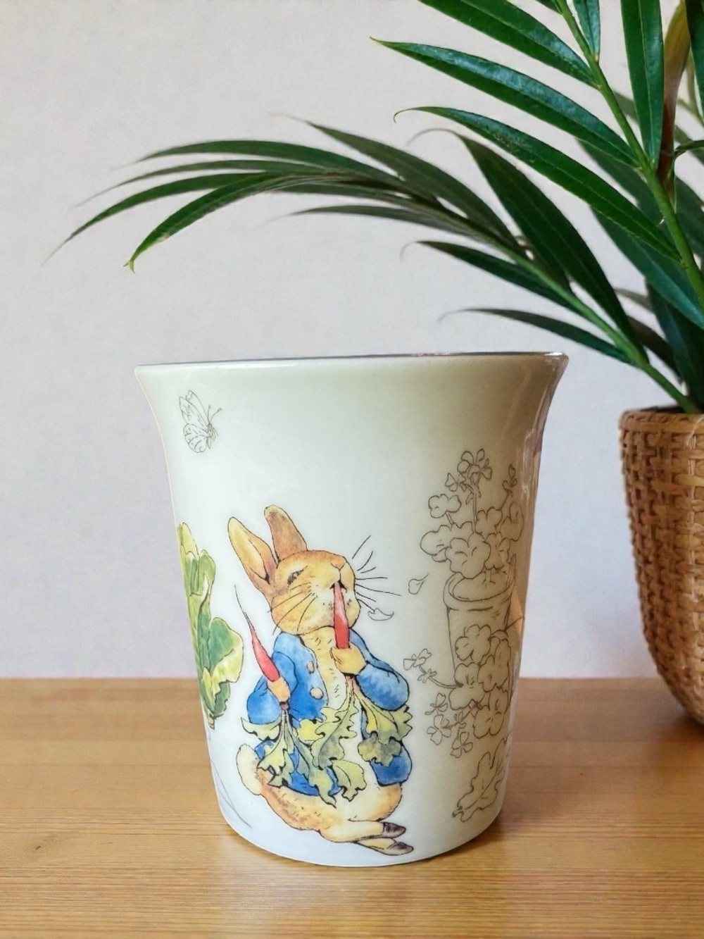 Peter Rabbit Garden Vegetables Ceramic Coffee Mug Cup Beatrix Potter - Picture 5 of 12